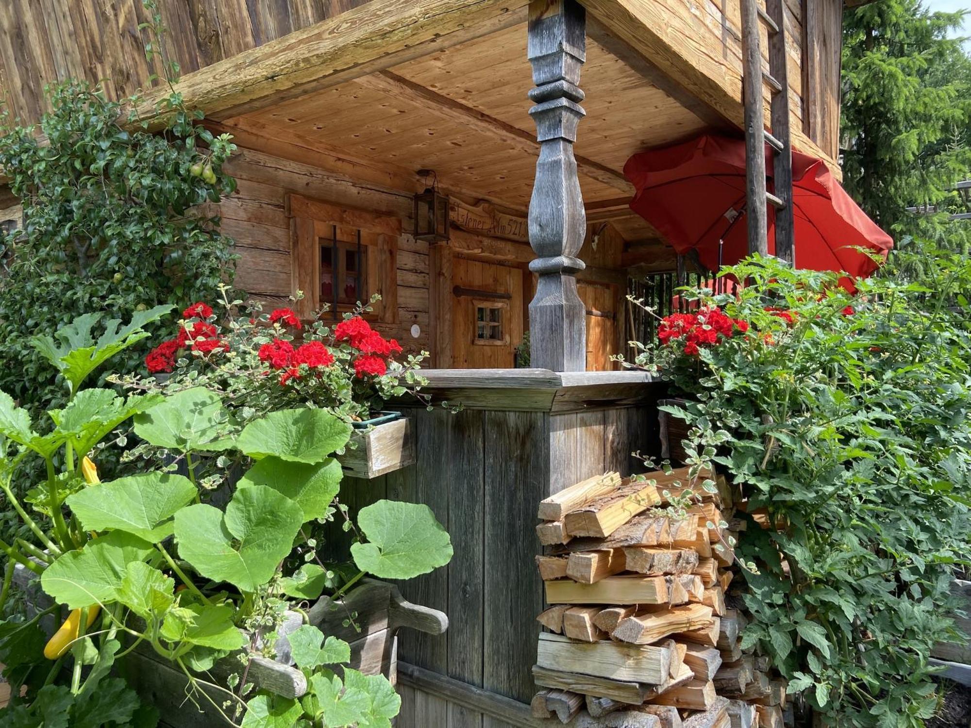 Eco Friendly Chalet Near The Lake In Asten Tittmoning Extérieur photo